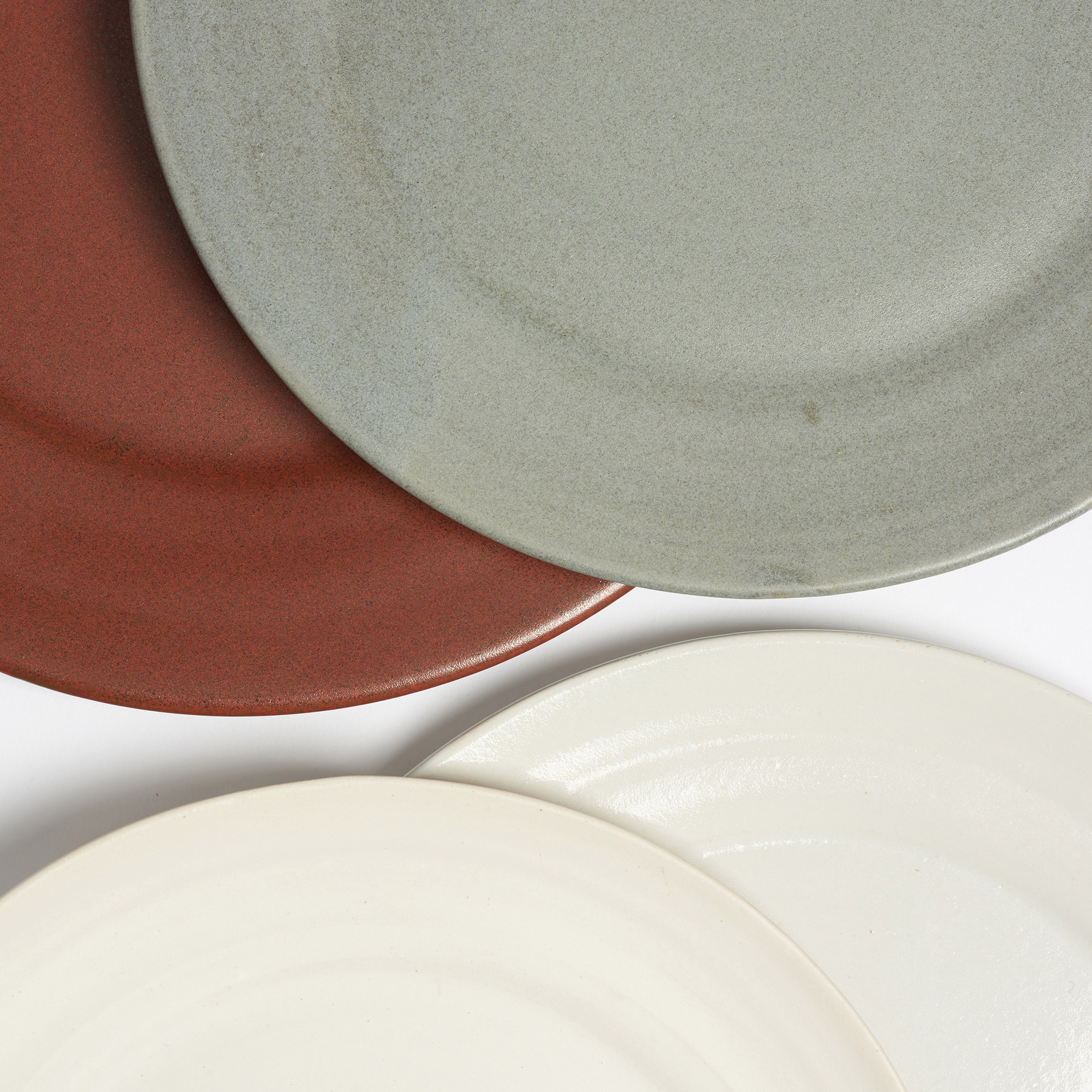 Set of 4 Off-White Matte Glaze Wheel-thrown Dinner Plates - Arielle De Gasquet Group Plate Close The Garnered