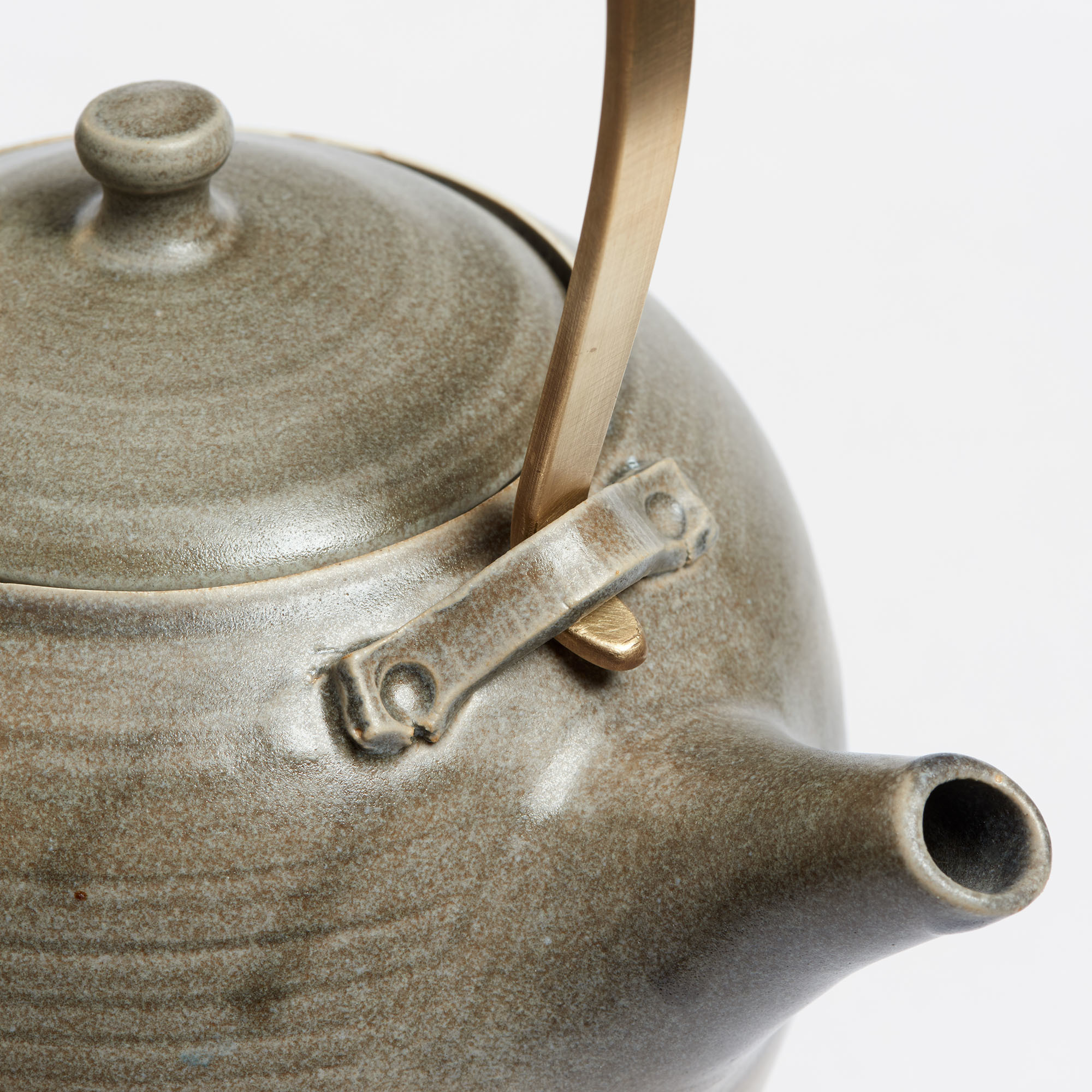 Tall Dark Grey Handmade Stoneware Teapot and Tea Bowl Set - Arielle De Gasquet Handmade Teapot Grey Detail The Garnered