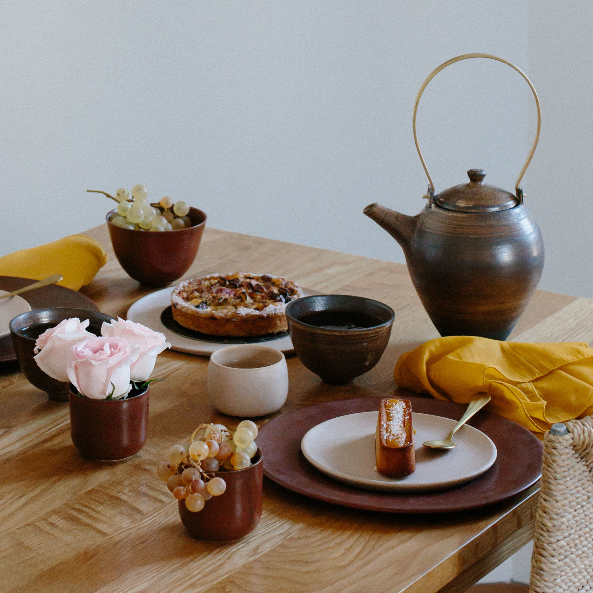 Tall Dark Grey Handmade Stoneware Teapot and Tea Bowl Set - Arielle De Gasquet Lifestyle The Garnered Teapot Bowl