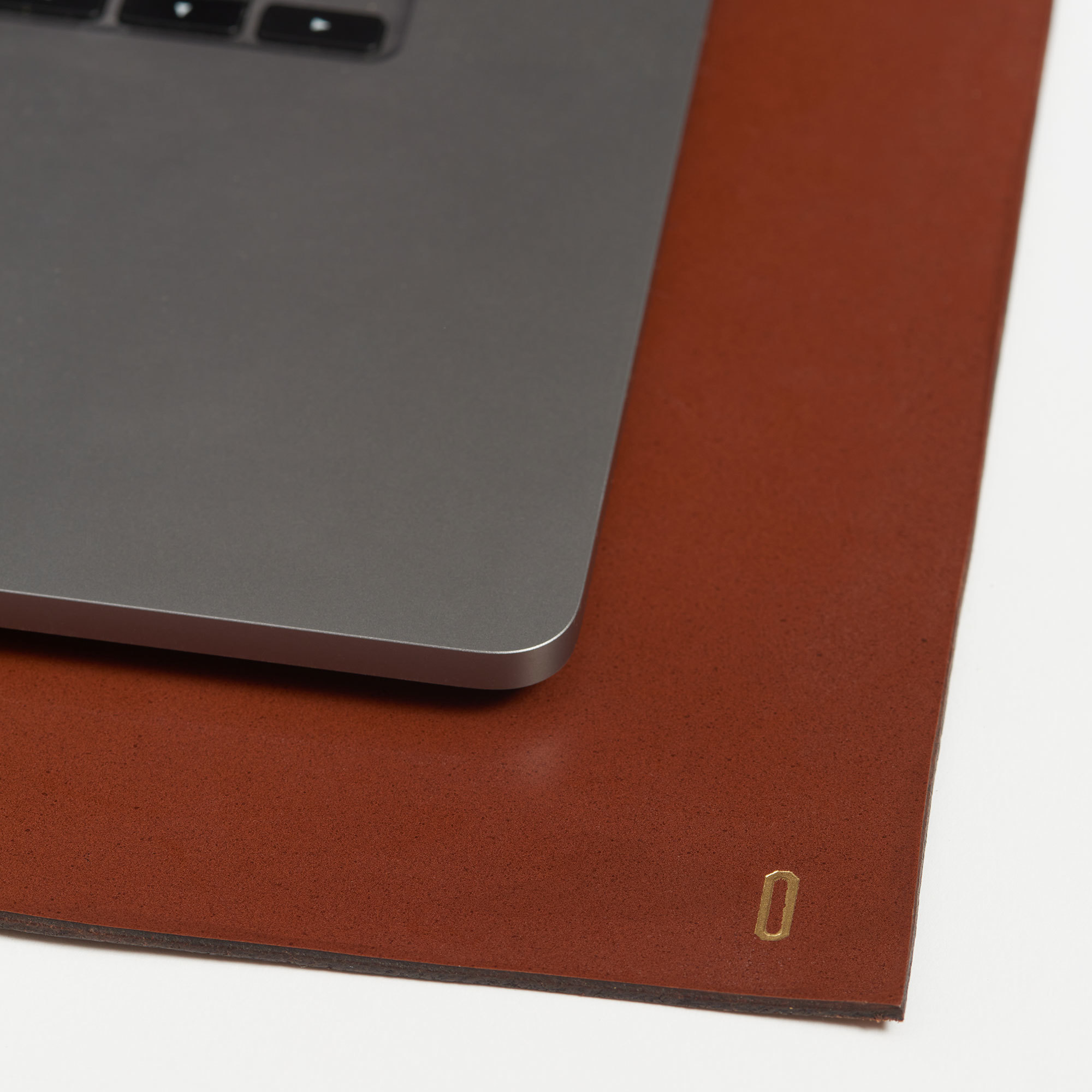 Hand-Crafted Leather Desk Set - Doe Leather The Garnered Desk Mat Detail