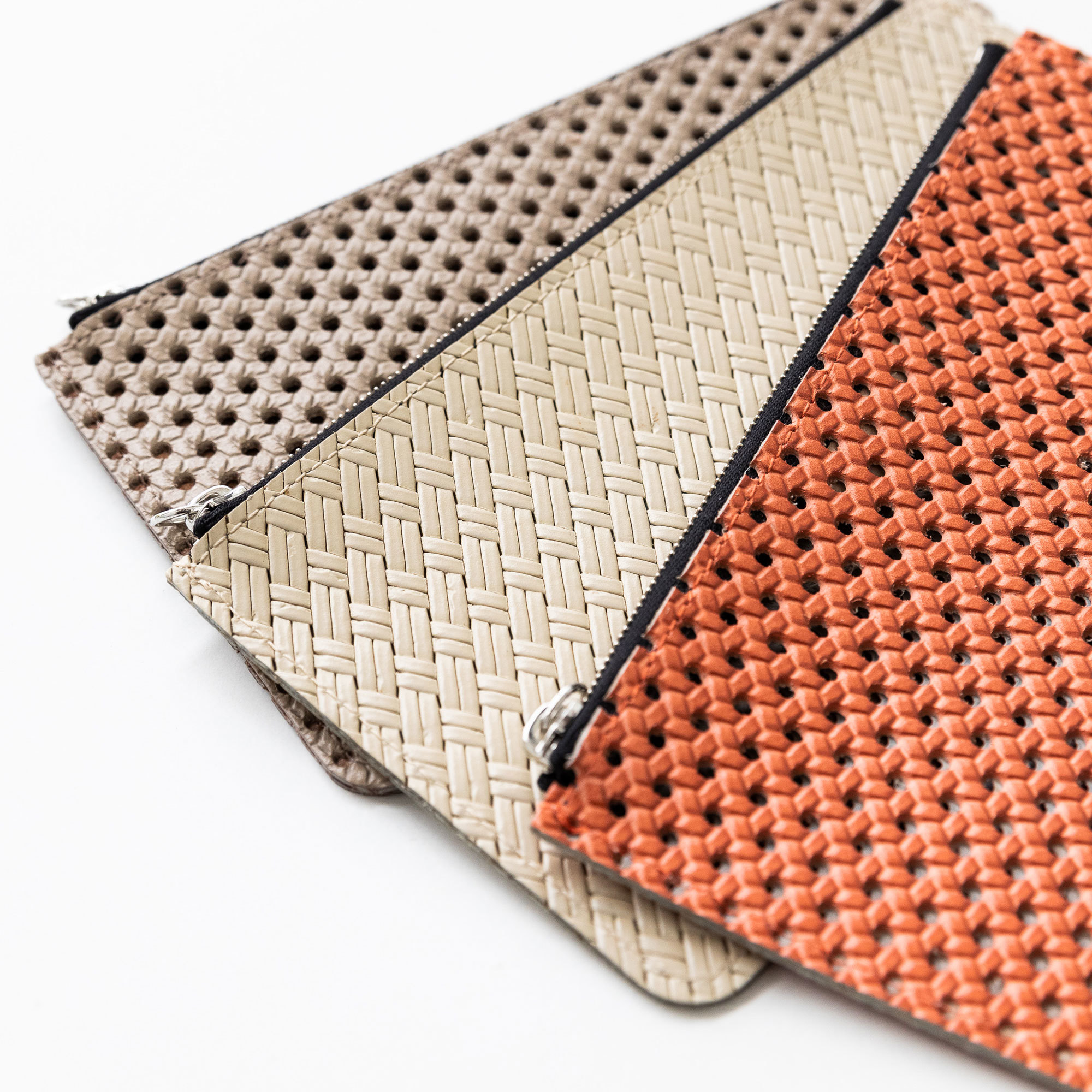 Limited-Edition Vintage Leather Pochette - Doe Leather Vintage Pochette Styles The Garnered