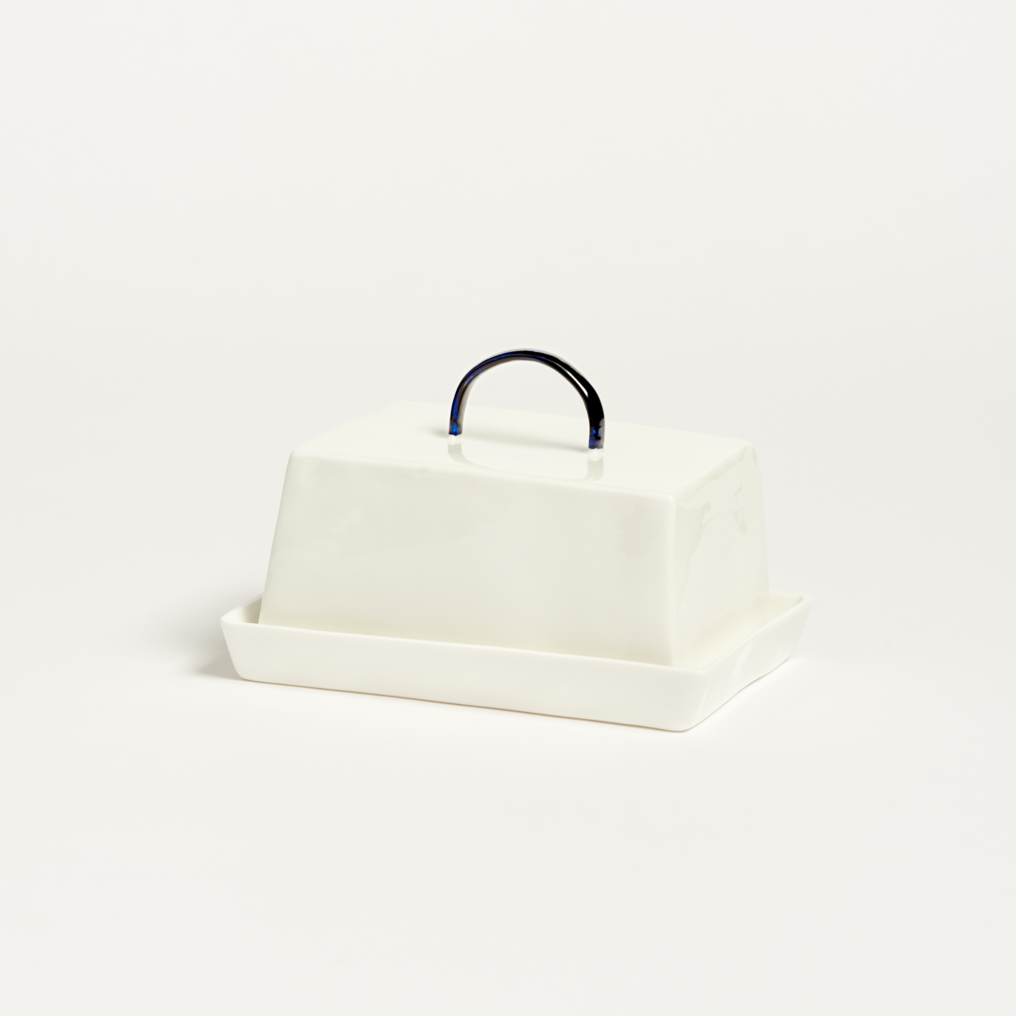 White Fine Bone China Butter Dish with Cobalt Blue Handle - Butter Dish Feldspar Ceramics The Garnered 1 1