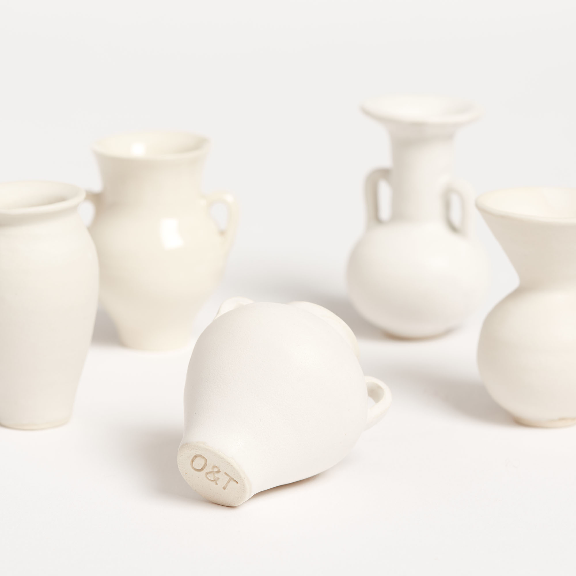Set of Decorative Miniature Ceramic Urns - Object Totem Set Minature Ceramic Urns The Garnered 2
