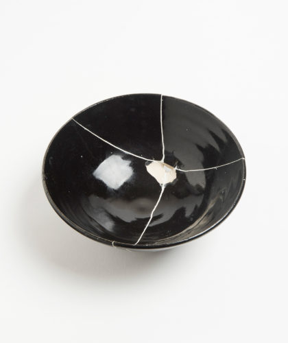 The Garnered - Black Fracture 4 Series Bowl Romy Northover Ceramics The Garnered 1