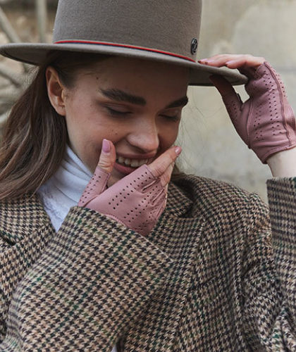 The Garnered - The Garnered Causse Leather Fingerless Driving Gloves Cameo Brown Bolide Thumbnail