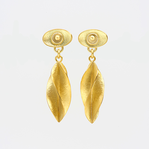 The Garnered - The Garnered Jean Scott Moncrieff 18Ct Earstuds With Drop Twist Thumbnail